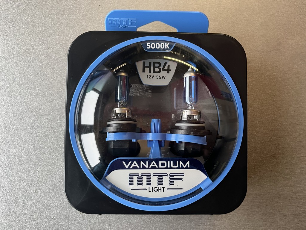 Комплект галогеновых ламп HB4 MTF Vanadium 5000K 12V 51W
