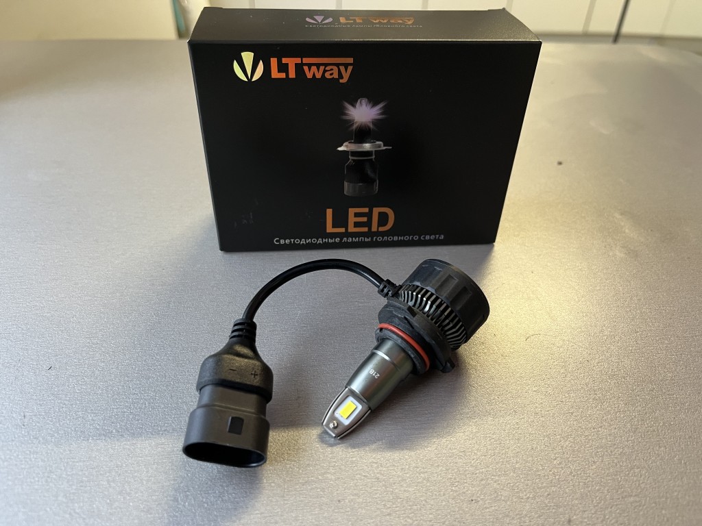 Светодиодные лампы V3 HB3 LightWay, 8-32V, Canbus 03905