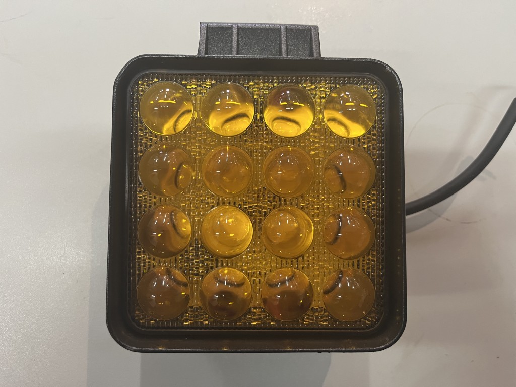 Фара светодиодная 48W желтый свет 12-24V